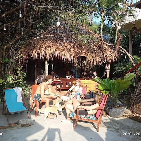 The Seaside Bungalow Hostel And Bar Hoi An Esterno foto