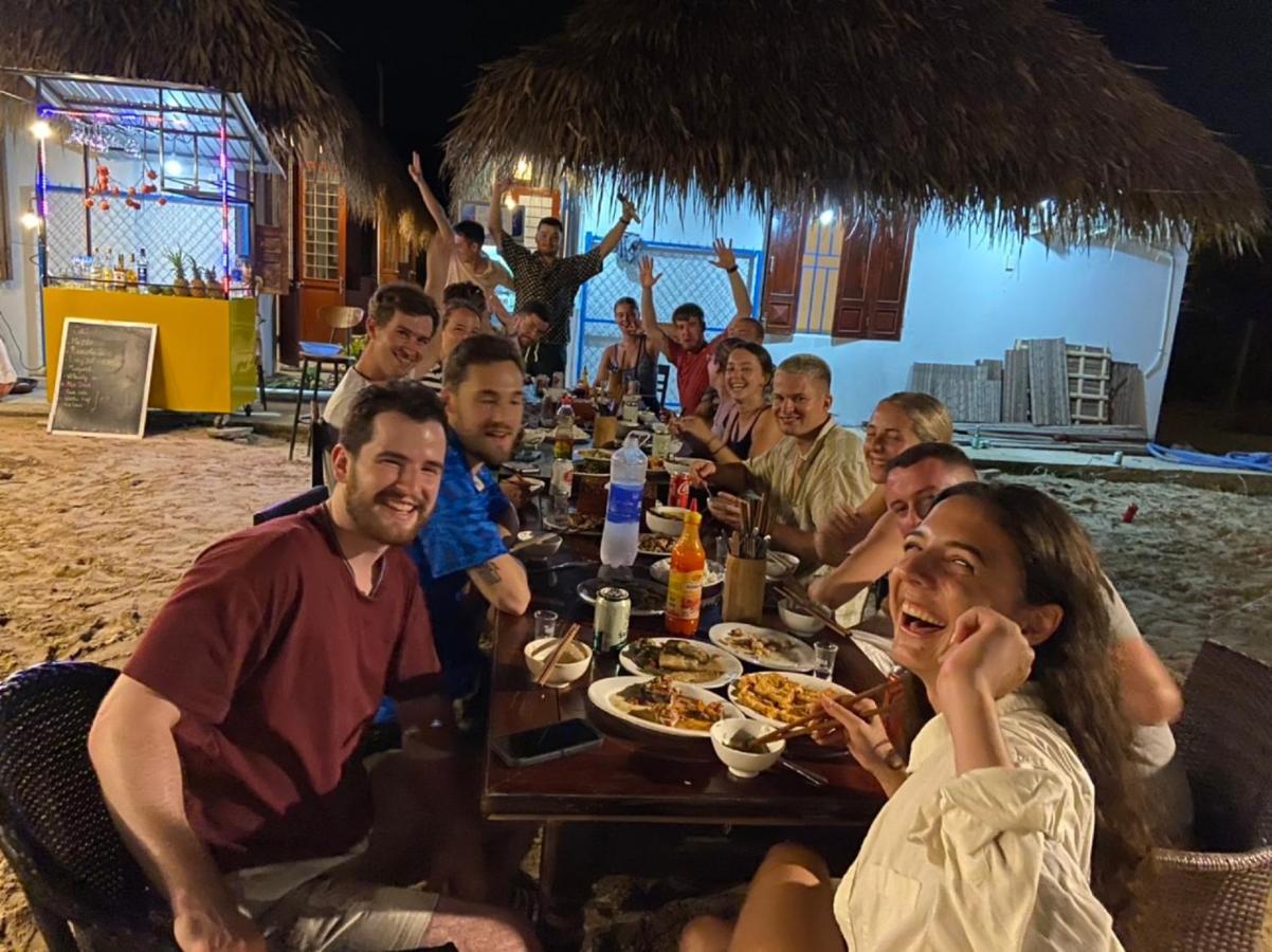 The Seaside Bungalow Hostel And Bar Hoi An Esterno foto