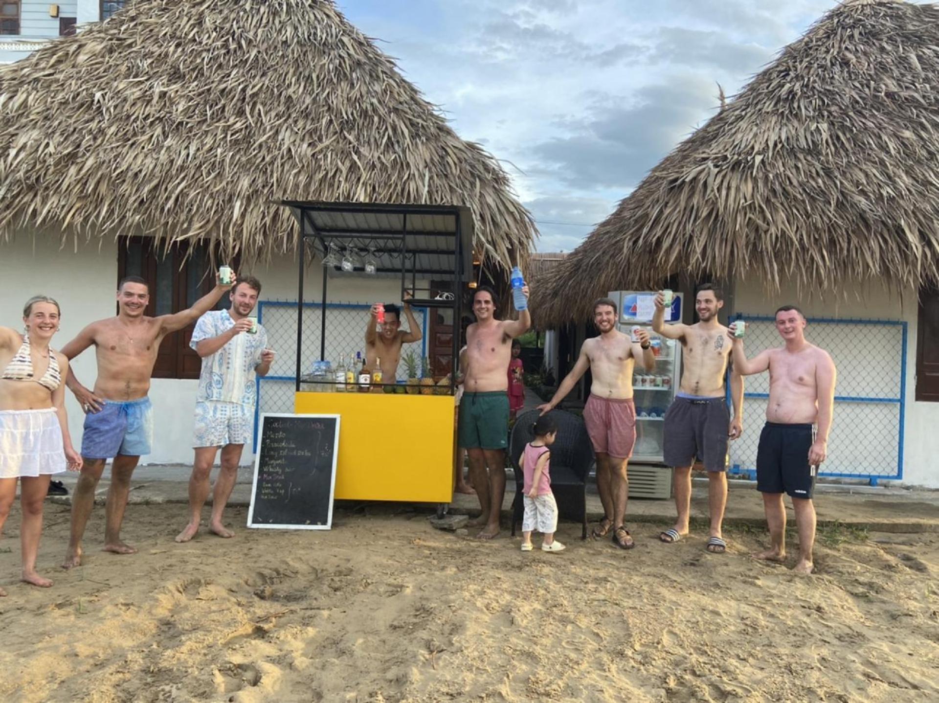 The Seaside Bungalow Hostel And Bar Hoi An Esterno foto