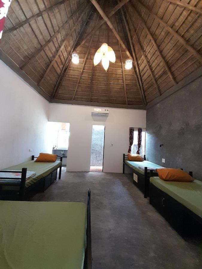 The Seaside Bungalow Hostel And Bar Hoi An Esterno foto