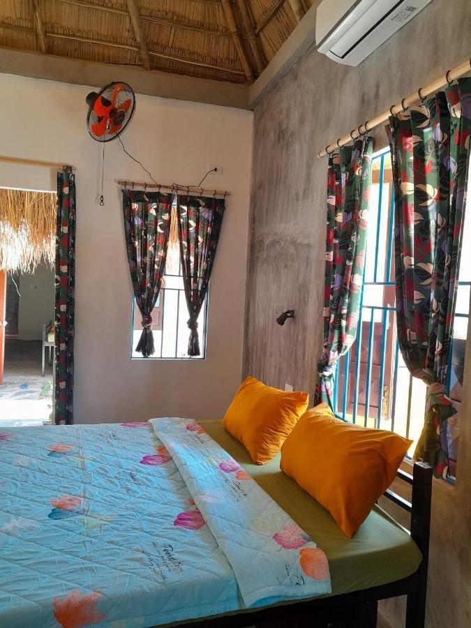 The Seaside Bungalow Hostel And Bar Hoi An Esterno foto