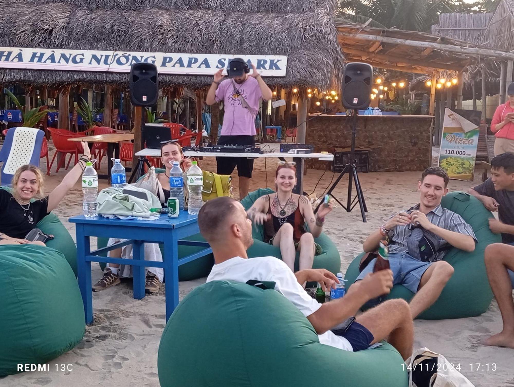 The Seaside Bungalow Hostel And Bar Hoi An Esterno foto