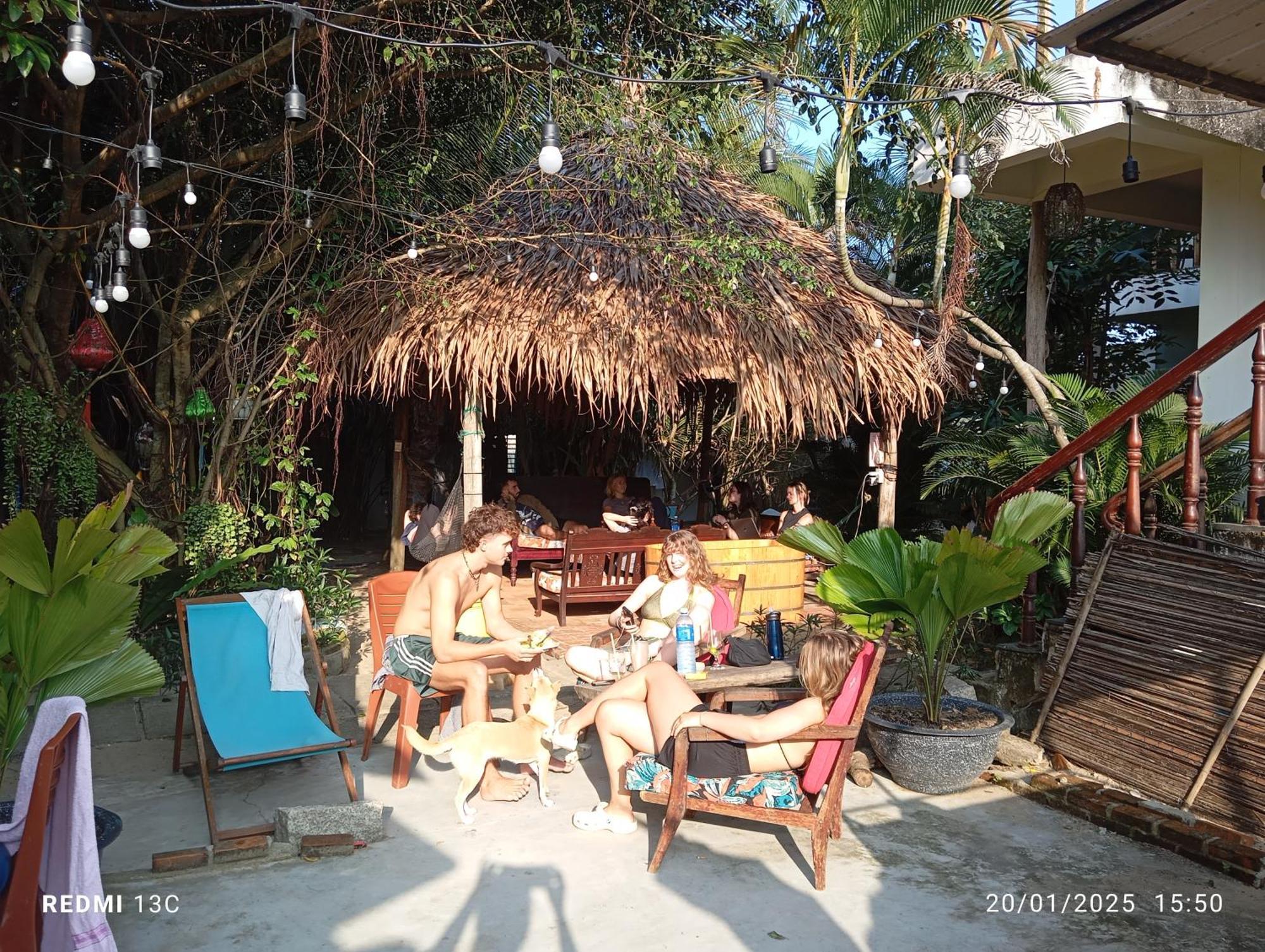 The Seaside Bungalow Hostel And Bar Hoi An Esterno foto